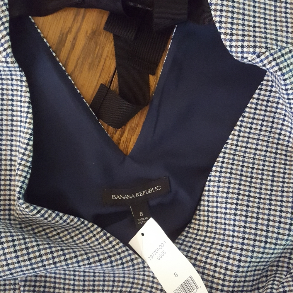 Banana Republic gingum plaid sheath dress.